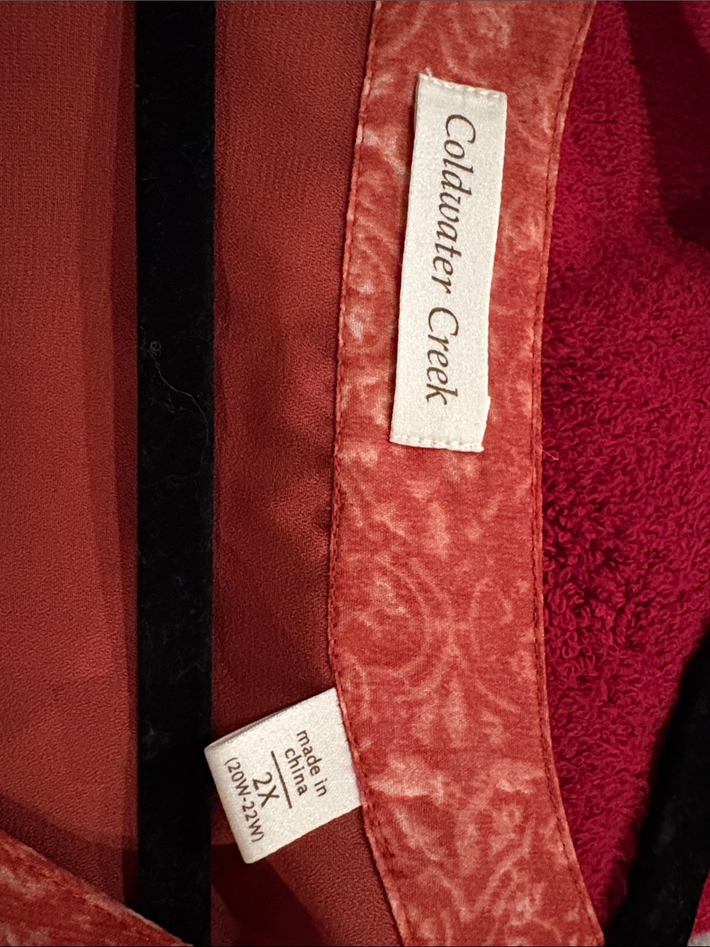 Coldwater Creek Red Floral V-Neck Tunic Blouse - Picture 4 of 4